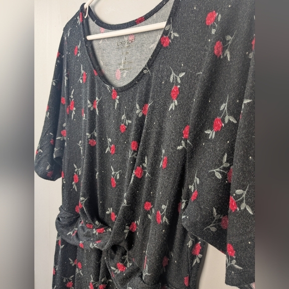 TORRID Roses Pattern Plus Size Dress Size 2x Super Soft Short Sleeve - Picture 5 of 10